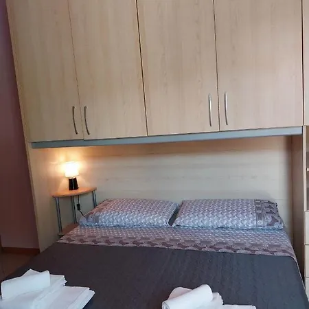 Casa Adela Apartment Desenzano del Garda